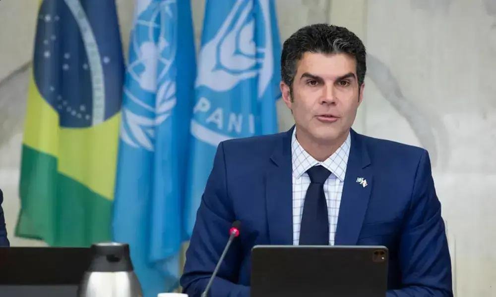 Barbalho critica ausência de Trump na COP30 por negacionismo climático