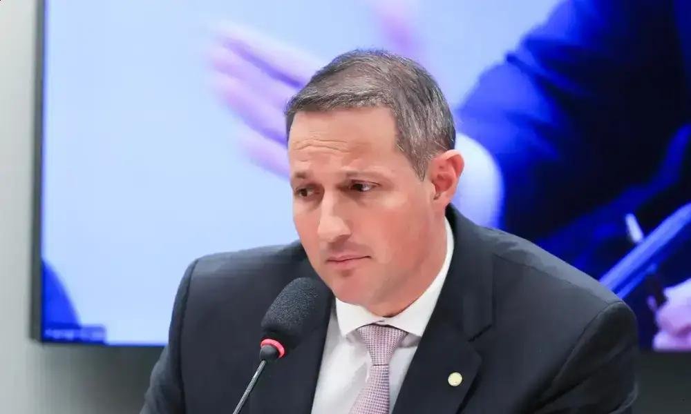 Deputado Derrite altera projeto de lei Antifacção após críticas