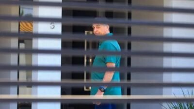 Ministro do STF autoriza visita de políticos a Jair Bolsonaro em prisão domiciliar