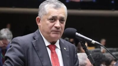 Ruptura entre Hugo Motta e Lindbergh Farias: O que está em jogo?