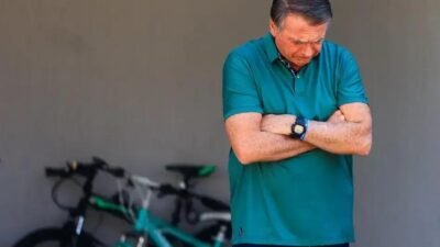 Supremo Tribunal Federal ordena prisão de Jair Bolsonaro após condenação