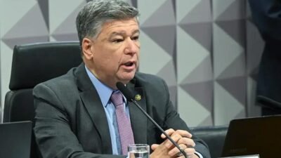 Senador Carlos Viana revela diagnóstico de câncer e cirurgia prevista